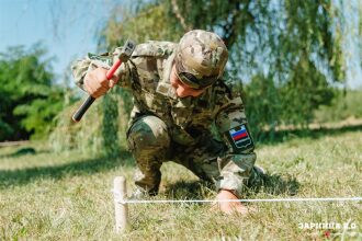 Турнир «Зарницы 2.0» LASERWAR: подготовка тагеров перед выходом во время миссии лазертага