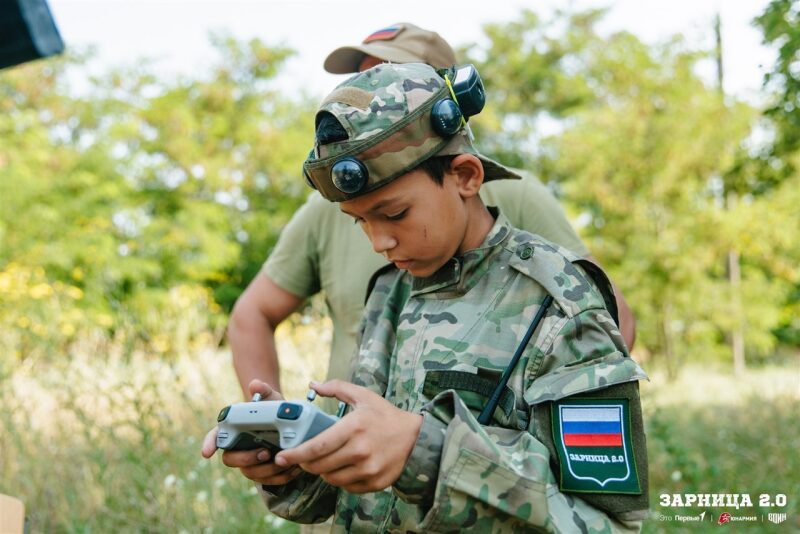 Фото «Зарницы 2.0»: песчаный полигон с маркировкой сценария на полигоне «Зарницы 2.0»