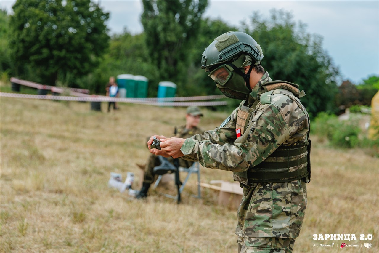 Турнир «Зарницы 2.0» LASERWAR: Ряд тактических шлемов в построении — №185
