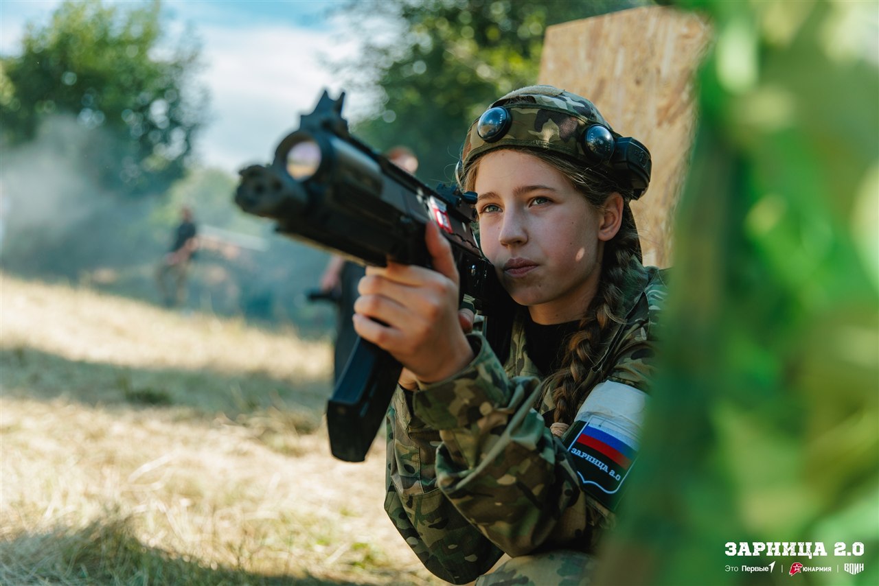 Фото «Зарницы 2.0»: Низкая стойка в сухой траве с тагером — №576