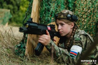 Лагерь «Авангард», лазертаг: Портрет бойца в шлеме LASERWAR — №610