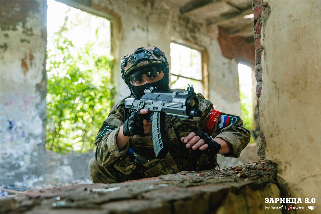 Фото «Зарницы 2.0»: Переход между зонами лазертаг-арены — №666