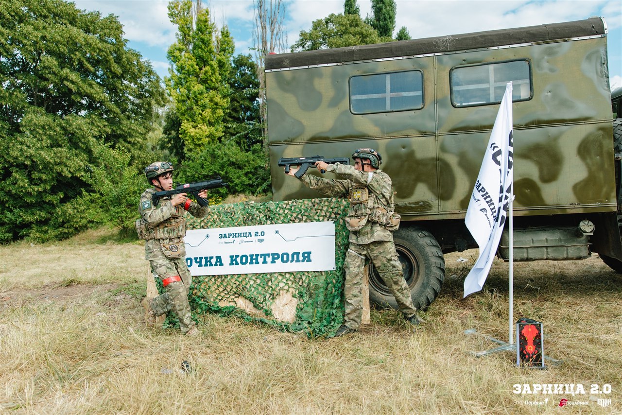 Турнир «Зарницы 2.0» LASERWAR: Ряд тактических шлемов в построении — №785