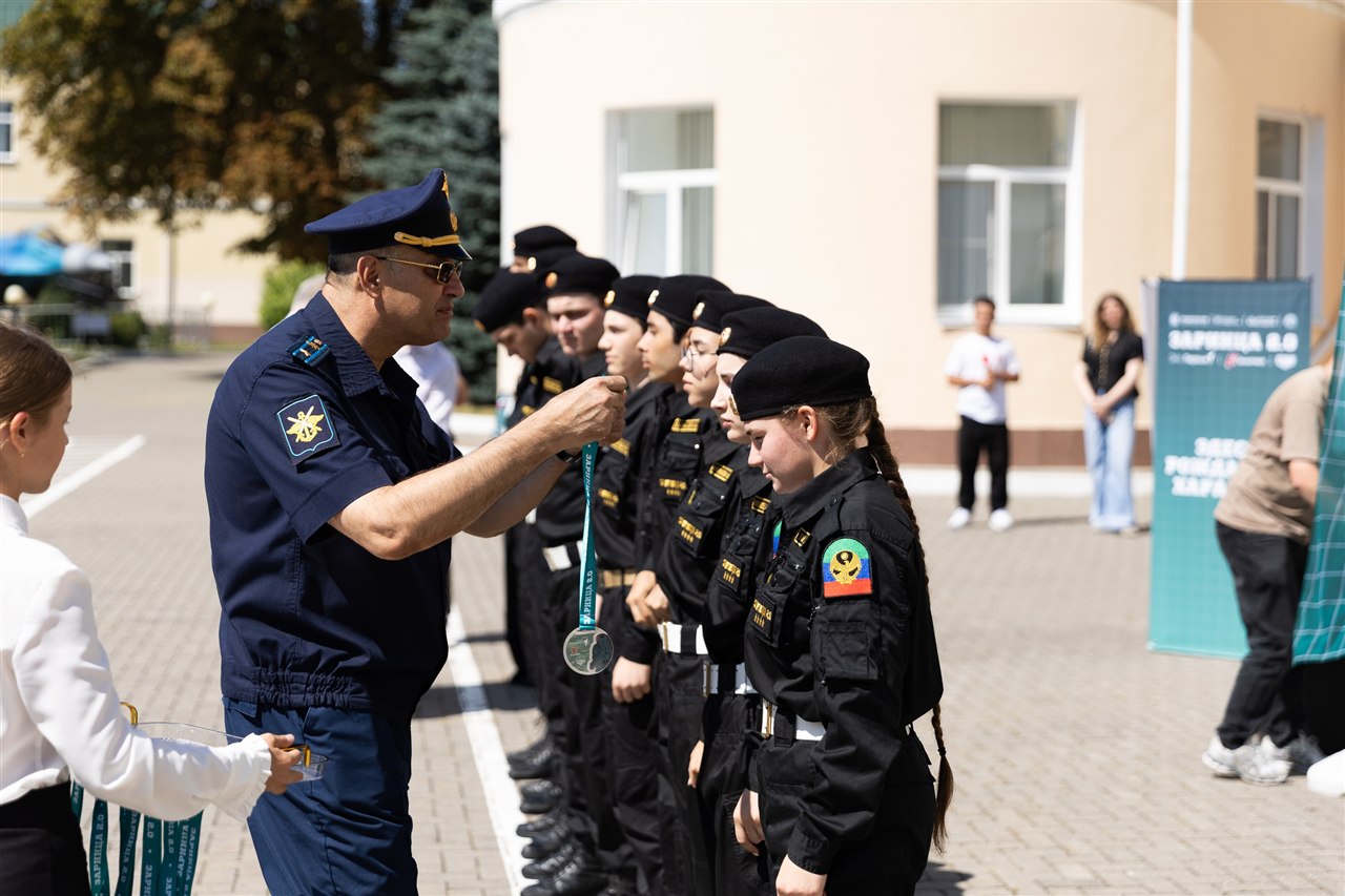Фото «Зарницы 2.0»: Выход отряда на старт миссии «Зарницы» — №804