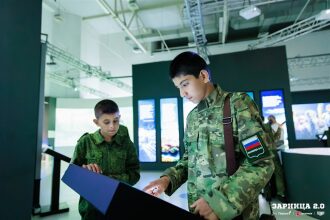 Фото «Зарницы 2.0»: Портрет бойца в шлеме LASERWAR — №930