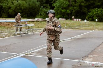 Турнир «Зарницы 2.0» LASERWAR: линия полевых палаток базы «Авангард» во время миссии лазертага
