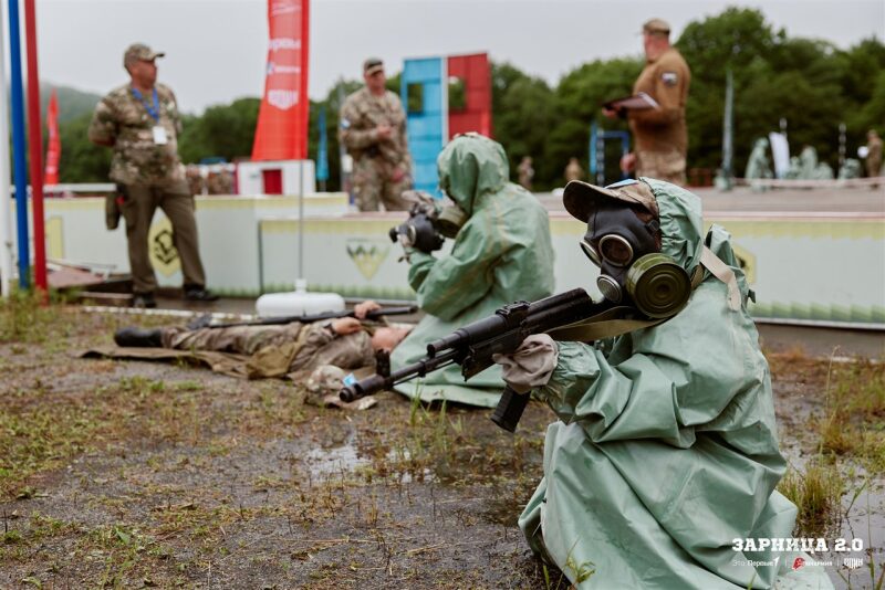 LASERWAR на «Зарнице 2.0»: бег с тагером по песчаной тропе «Авангарда» в лазертаг-дне «Зарницы»