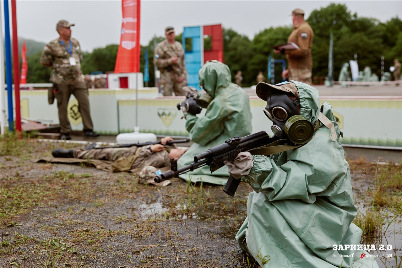 LASERWAR на «Зарнице 2.0»: бег с тагером по песчаной тропе «Авангарда» в лазертаг-дне «Зарницы»