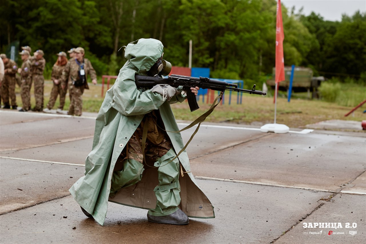 Лагерь «Авангард», лазертаг: динамичный манёвр группы LASERWAR в лагере «Авангард»