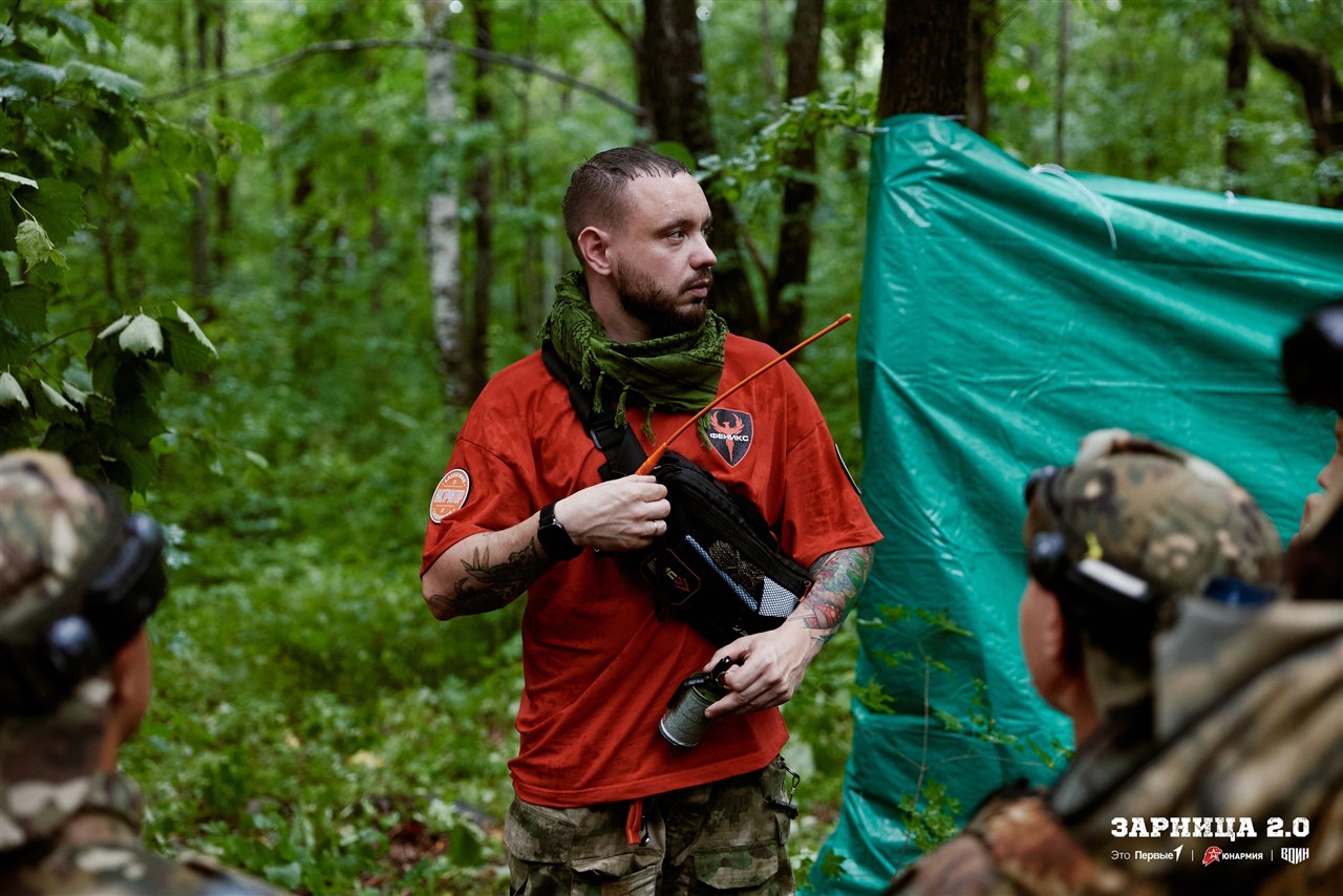 Фото «Зарницы 2.0»: Портрет бойца в шлеме LASERWAR — №210