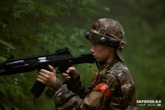 Турнир «Зарницы 2.0» LASERWAR: Групповой портрет отряда на полигоне — №233