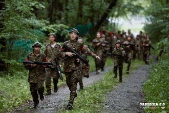 Лазертаг LASERWAR: Группа с тагерами LASERWAR в камуфляже — №243