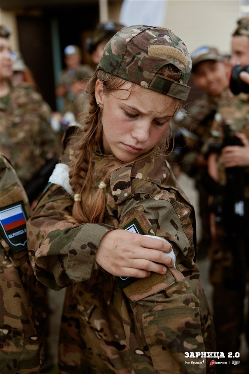 Фото «Зарницы 2.0»: Тактическая стойка на склоне песчаного поля — №294