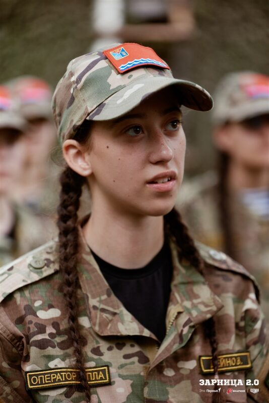 Фото «Зарницы 2.0»: Скрытная позиция в зелени на полигоне — №408