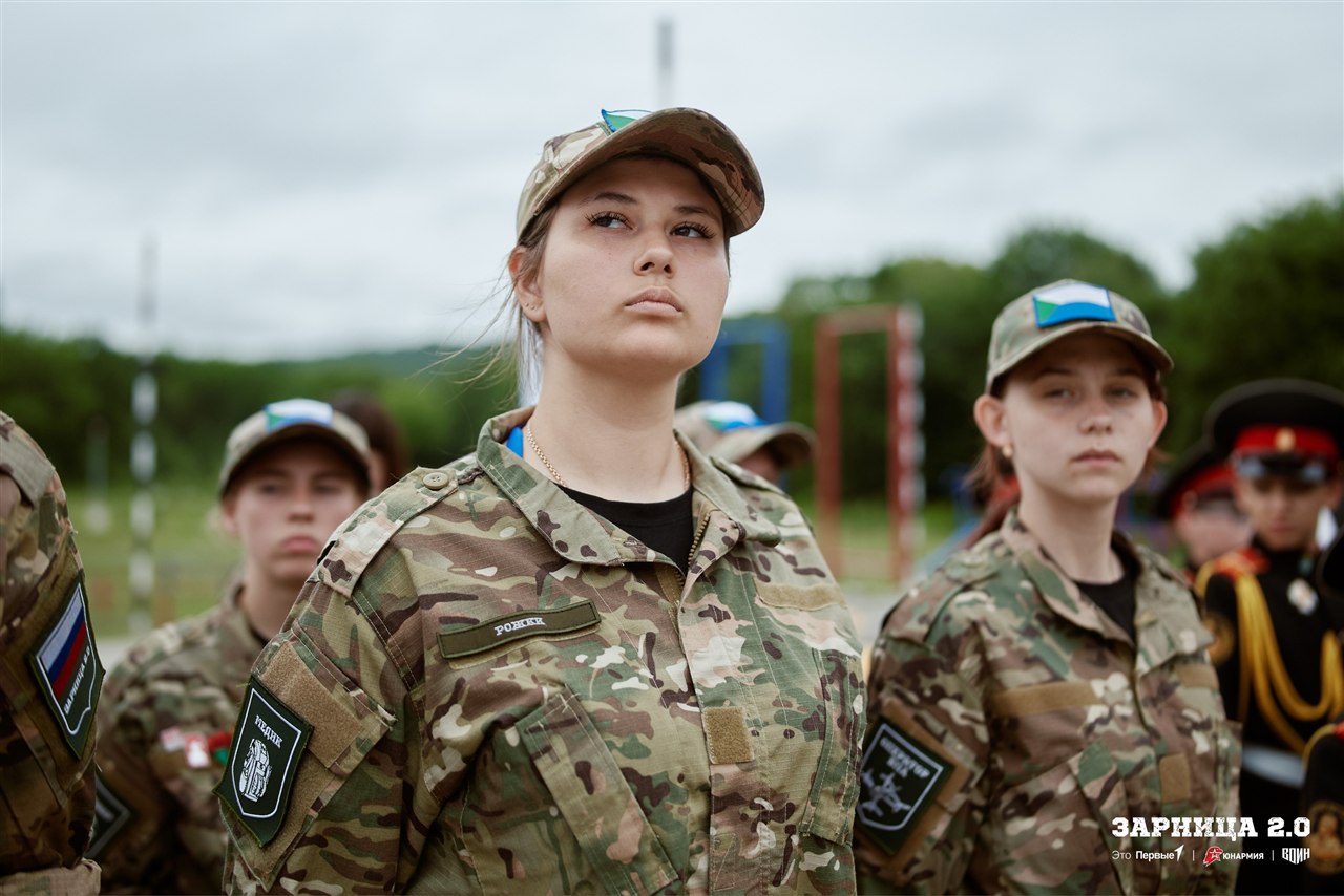 Лагерь «Авангард», лазертаг: Движение цепочкой по полевой дороге — №874