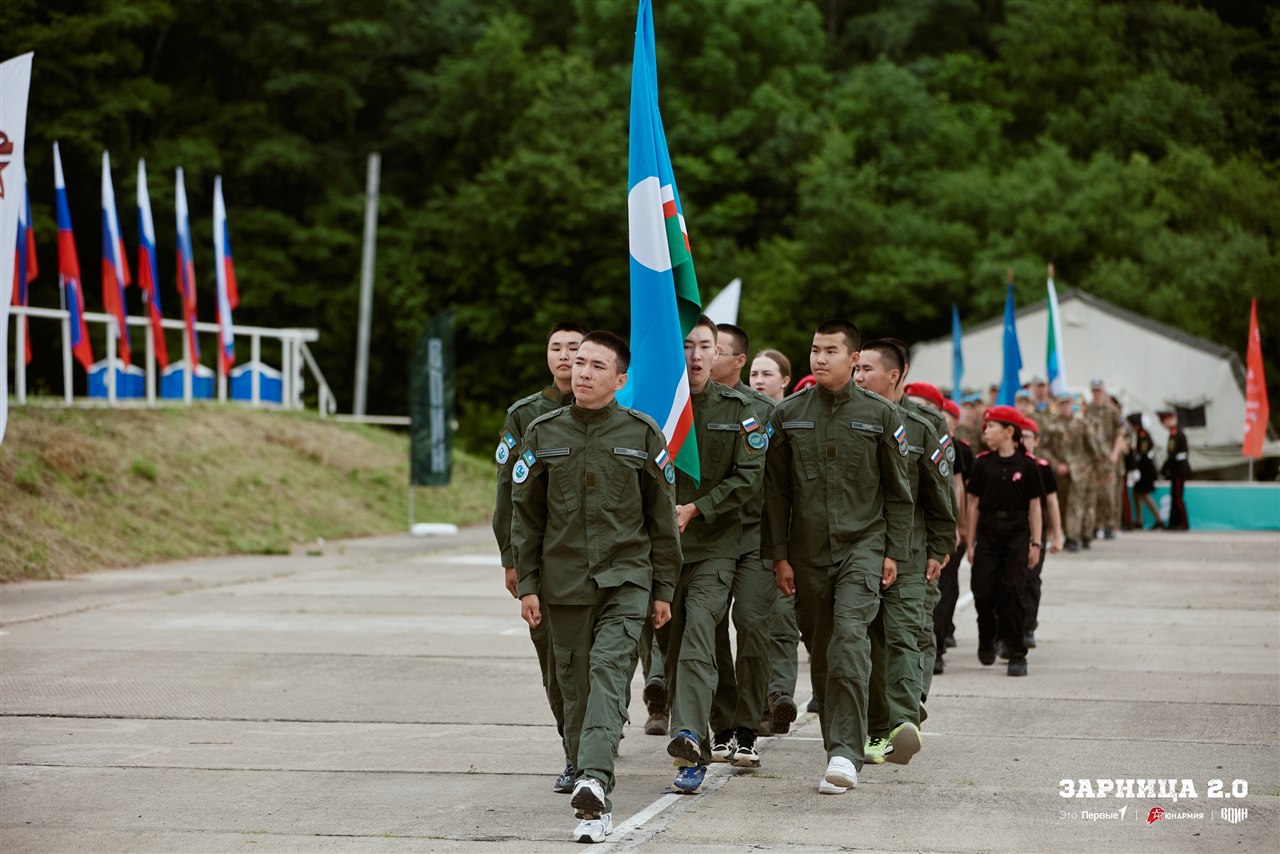Фото «Зарницы 2.0»: Скрытная позиция в зелени на полигоне — №888
