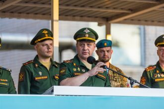 Турнир «Зарницы 2.0» LASERWAR: прицеливание из-за насыпи на лазертаг-миссии во время миссии лазертага