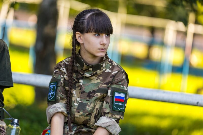 LASERWAR на «Зарнице 2.0»: движение цепочкой по полевой дороге в лазертаг-дне «Зарницы»