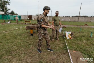 Фото «Зарницы 2.0»: связка напарников на маршруте «Зарницы» на полигоне «Зарницы 2.0»