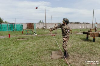 Фото «Зарницы 2.0»: Движение цепочкой по полевой дороге — №234