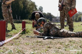 Турнир «Зарницы 2.0» LASERWAR: Строй участников на плацу лагеря «Авангард» — №401