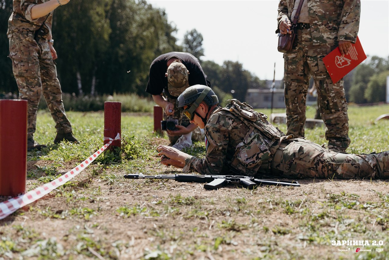 Турнир «Зарницы 2.0» LASERWAR: Строй участников на плацу лагеря «Авангард» — №401