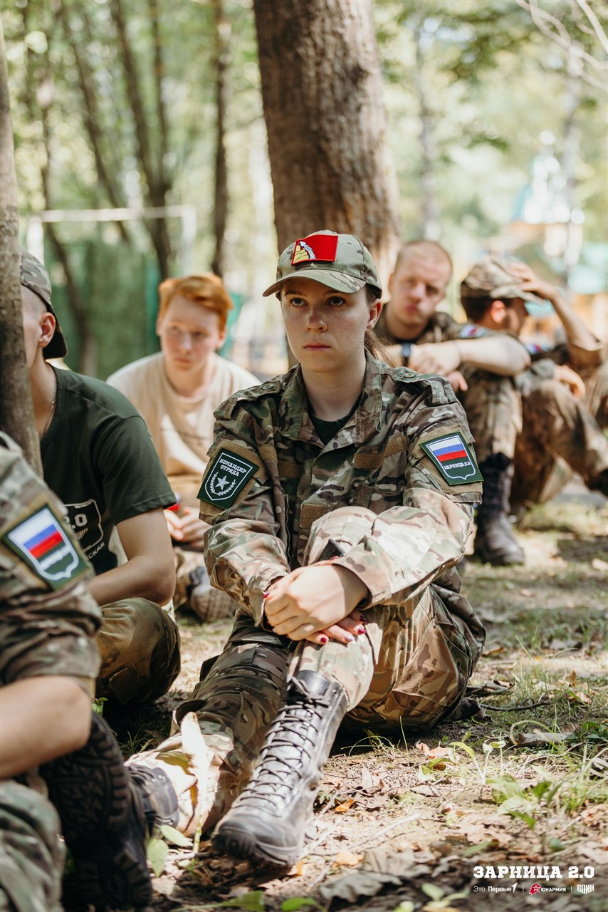 Турнир «Зарницы 2.0» LASERWAR: Группа с тагерами LASERWAR в камуфляже — №443