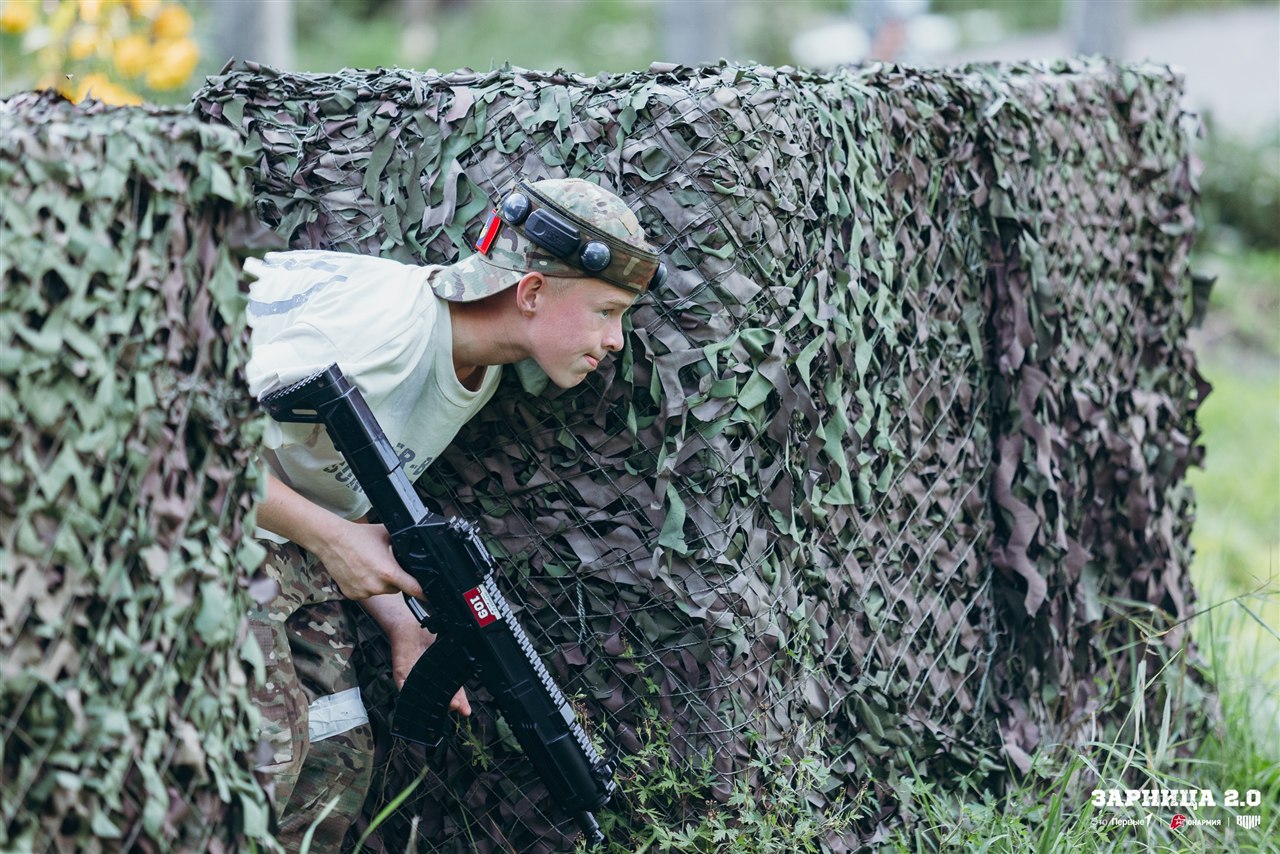 Турнир «Зарницы 2.0» LASERWAR: Групповой портрет отряда на полигоне — №593