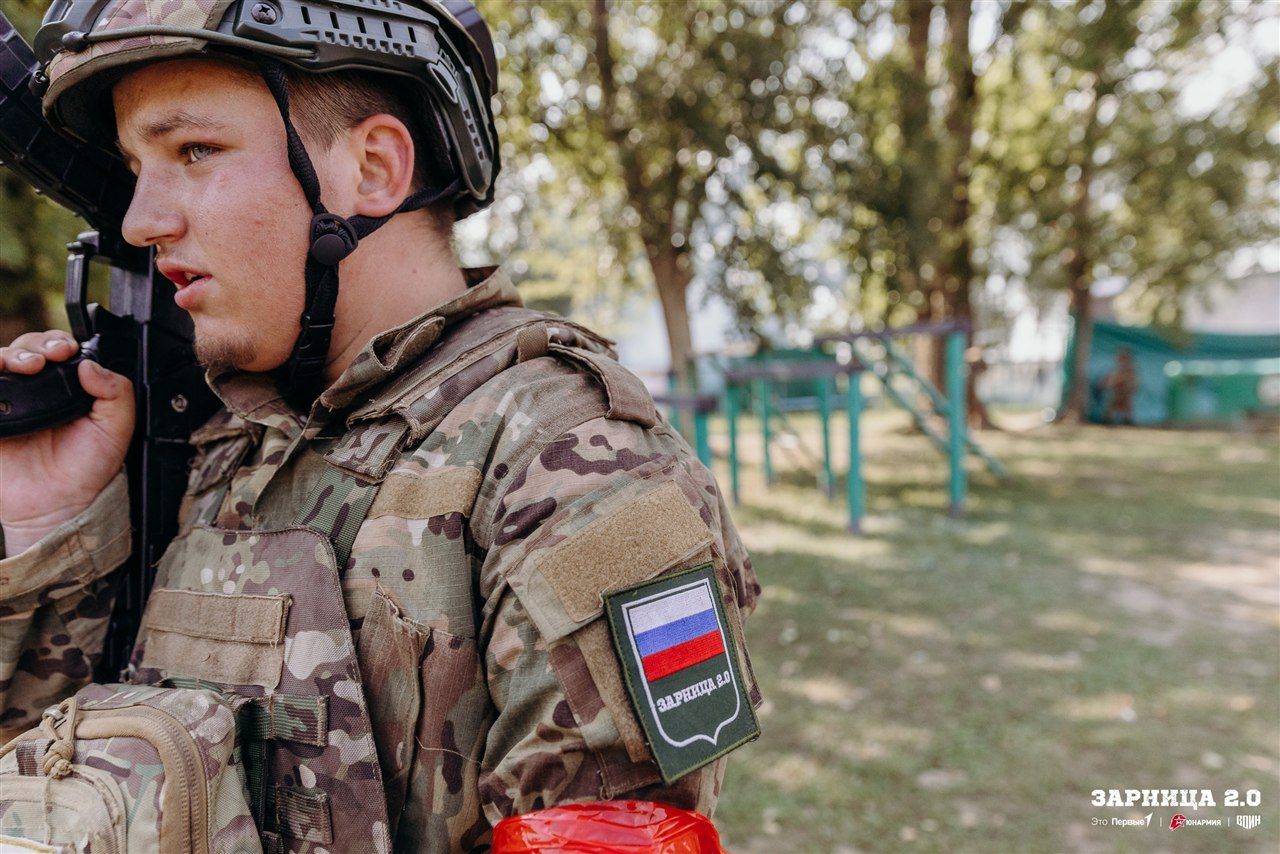 Турнир «Зарницы 2.0» LASERWAR: Отряд проходит мимо бетонного сооружения — №815