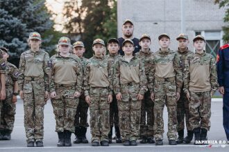 «Зарница 2.0»: Групповой портрет отряда на полигоне — №913
