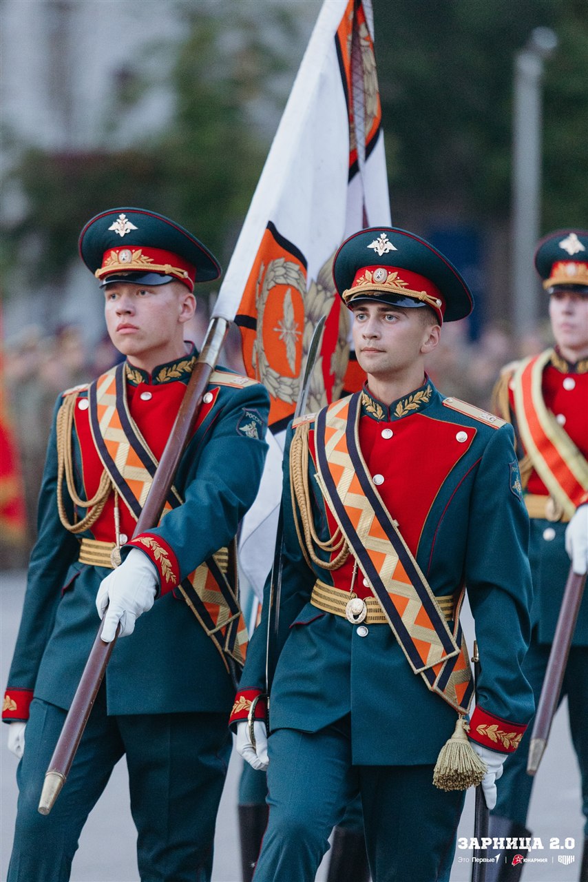 Лагерь «Авангард», лазертаг: Инструктаж команды перед лазертаг-миссией — №922