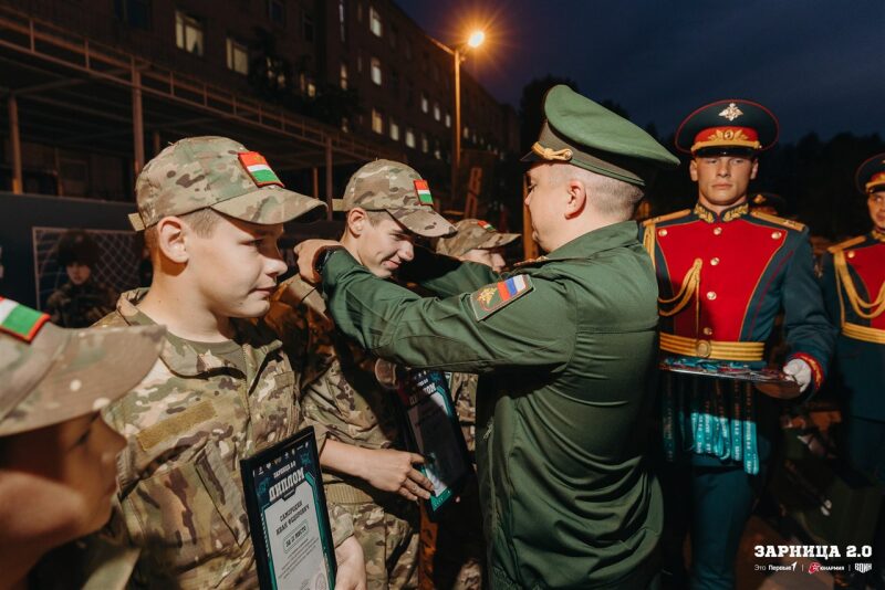 Фото «Зарницы 2.0»: Переход между зонами лазертаг-арены — №1026