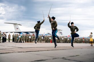 Фото «Зарницы 2.0»: сбор команды у информационного маркера на полигоне «Зарницы 2.0»