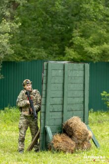 Лагерь «Авангард», лазертаг: динамичный манёвр группы LASERWAR в лагере «Авангард»