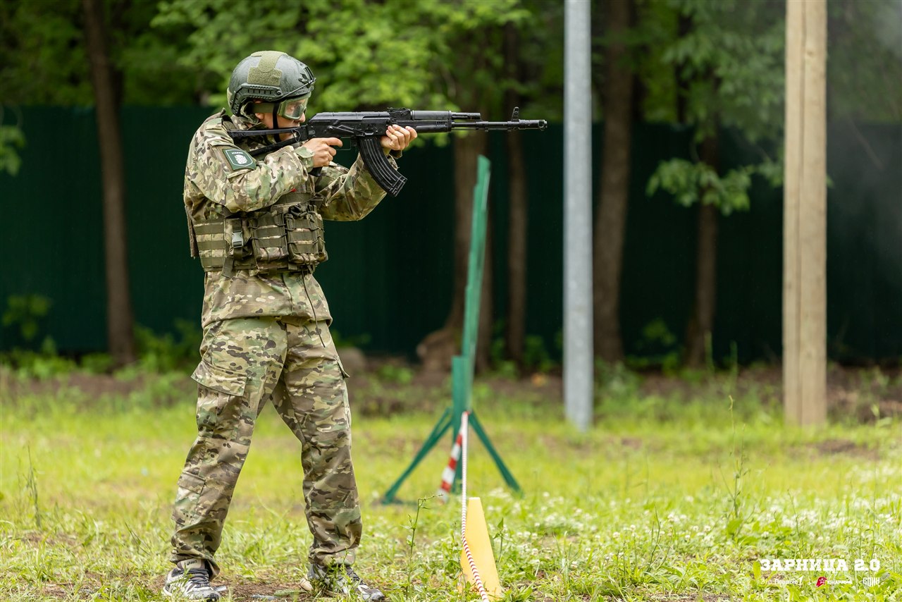 Турнир «Зарницы 2.0» LASERWAR: Строй участников на плацу лагеря «Авангард» — №161