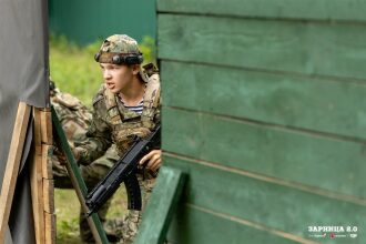 Турнир «Зарницы 2.0» LASERWAR: Групповой портрет отряда на полигоне — №233
