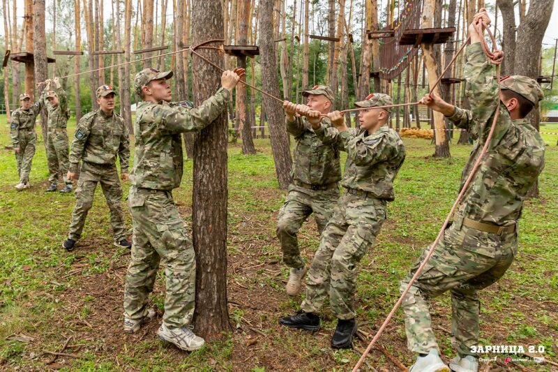 Лазертаг LASERWAR: Укрытие за стволом дерева на миссии — №261