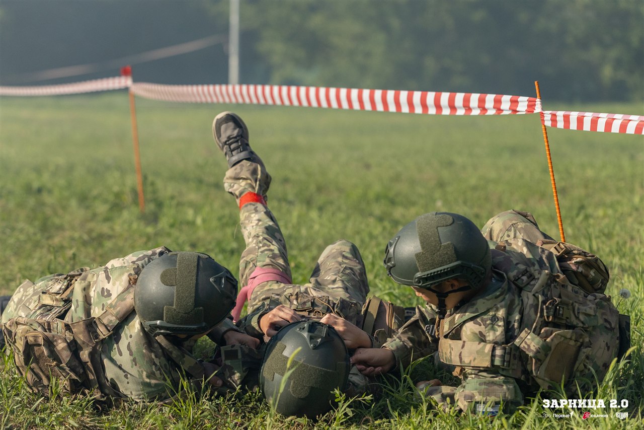 Фото «Зарницы 2.0»: Движение цепочкой по полевой дороге — №474