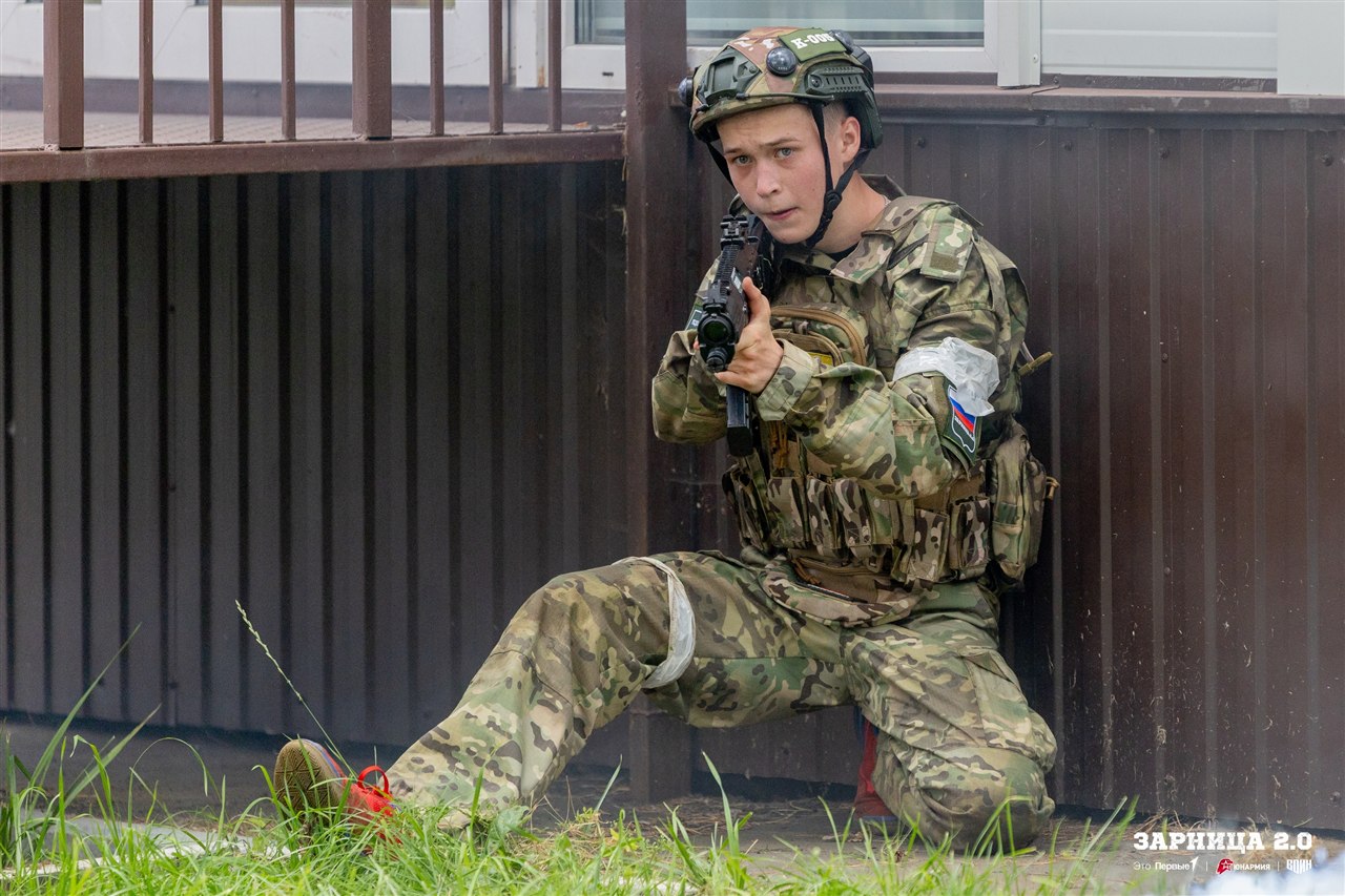 LASERWAR на «Зарнице 2.0»: Полный рост: камуфляж и берцы на плацу — №704