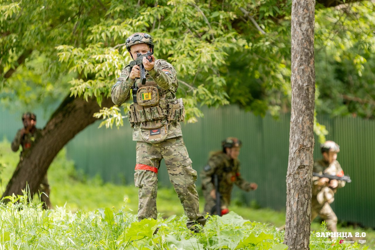 Фото «Зарницы 2.0»: Движение цепочкой по полевой дороге — №714