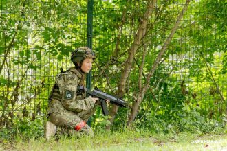 Лагерь «Авангард», лазертаг: Портрет бойца в шлеме LASERWAR — №730