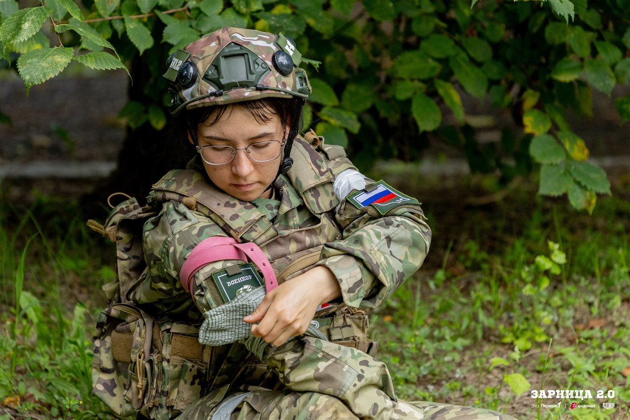 «Зарница 2.0»: Ряд тактических шлемов в построении — №745
