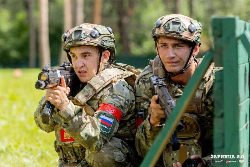 Турнир «Зарницы 2.0» LASERWAR: Строй участников на плацу лагеря «Авангард» — №761