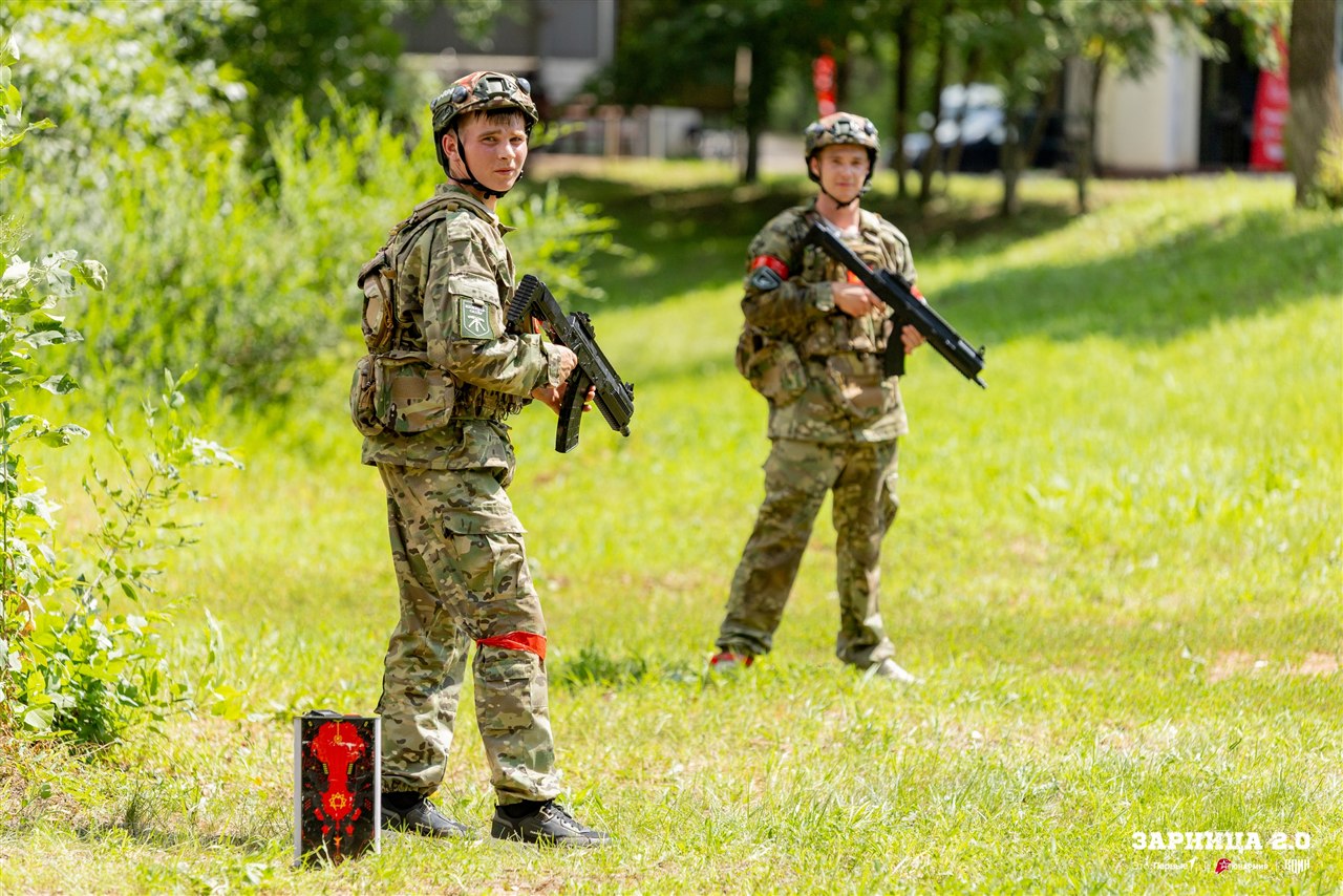«Зарница 2.0»: Группа с тагерами LASERWAR в камуфляже — №763