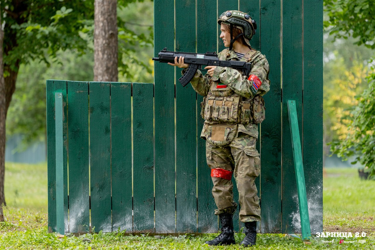 Фото «Зарницы 2.0»: Скрытная позиция в зелени на полигоне — №768