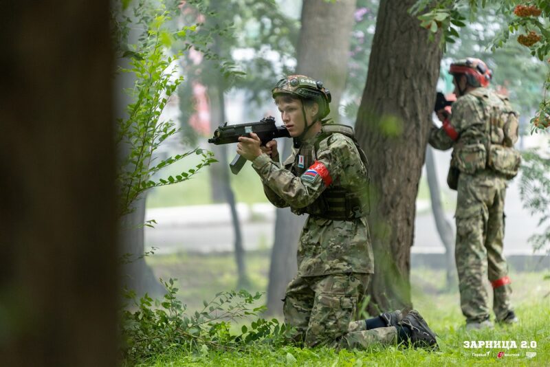 Турнир «Зарницы 2.0» LASERWAR: Группа с тагерами LASERWAR в камуфляже — №803