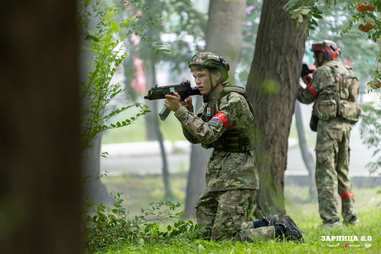 Турнир «Зарницы 2.0» LASERWAR: Группа с тагерами LASERWAR в камуфляже — №803