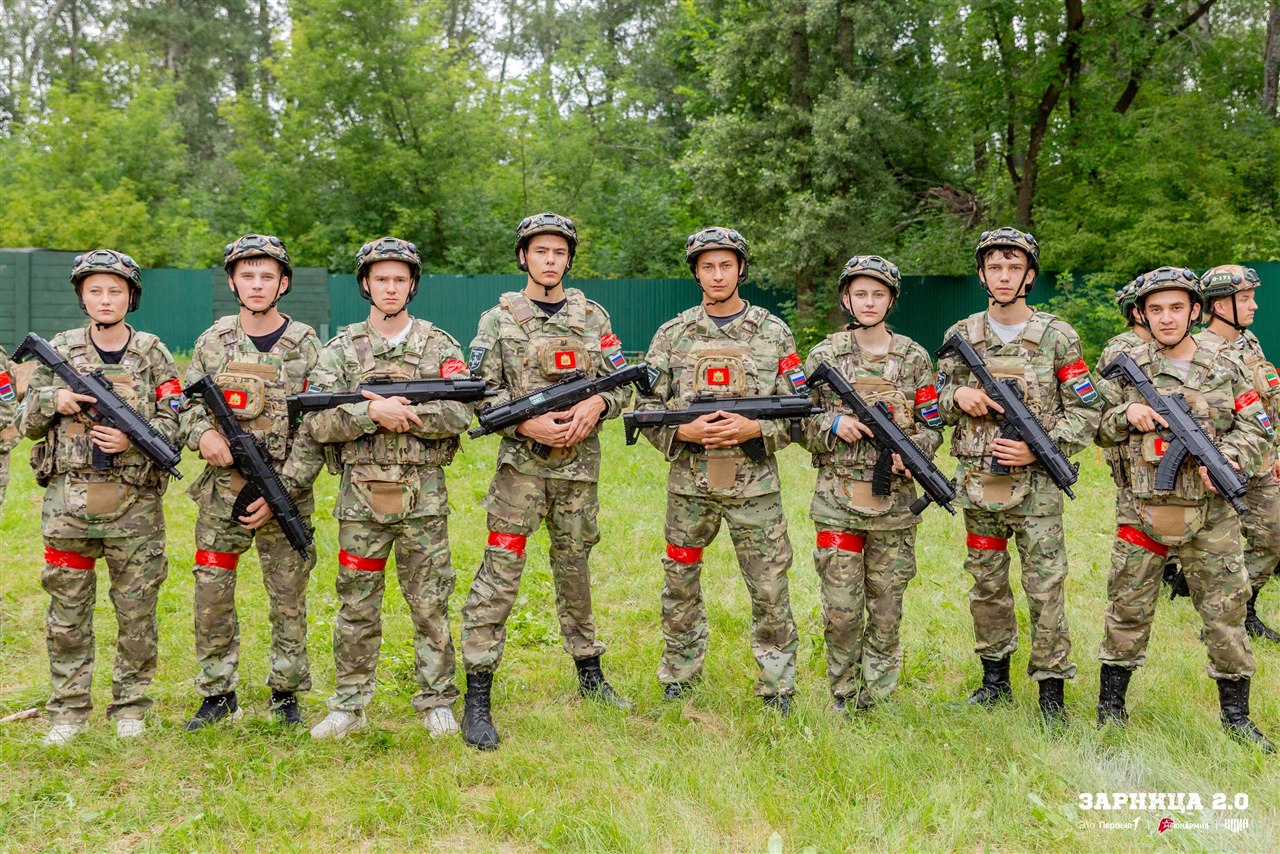 «Зарница 2.0»: Ряд тактических шлемов в построении — №865