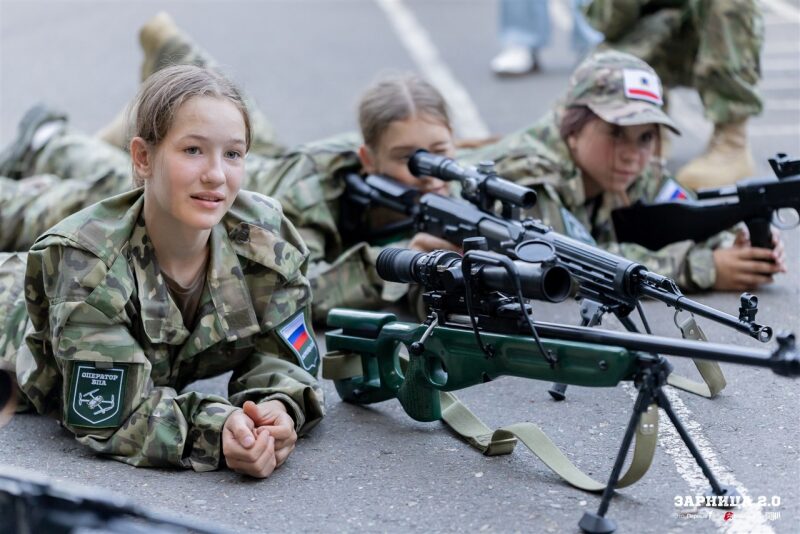 Фото «Зарницы 2.0»: Тактическая стойка на склоне песчаного поля — №1014