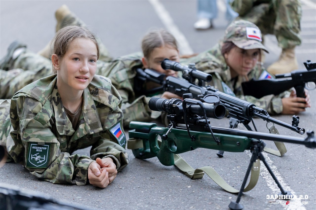 Фото «Зарницы 2.0»: Тактическая стойка на склоне песчаного поля — №1014